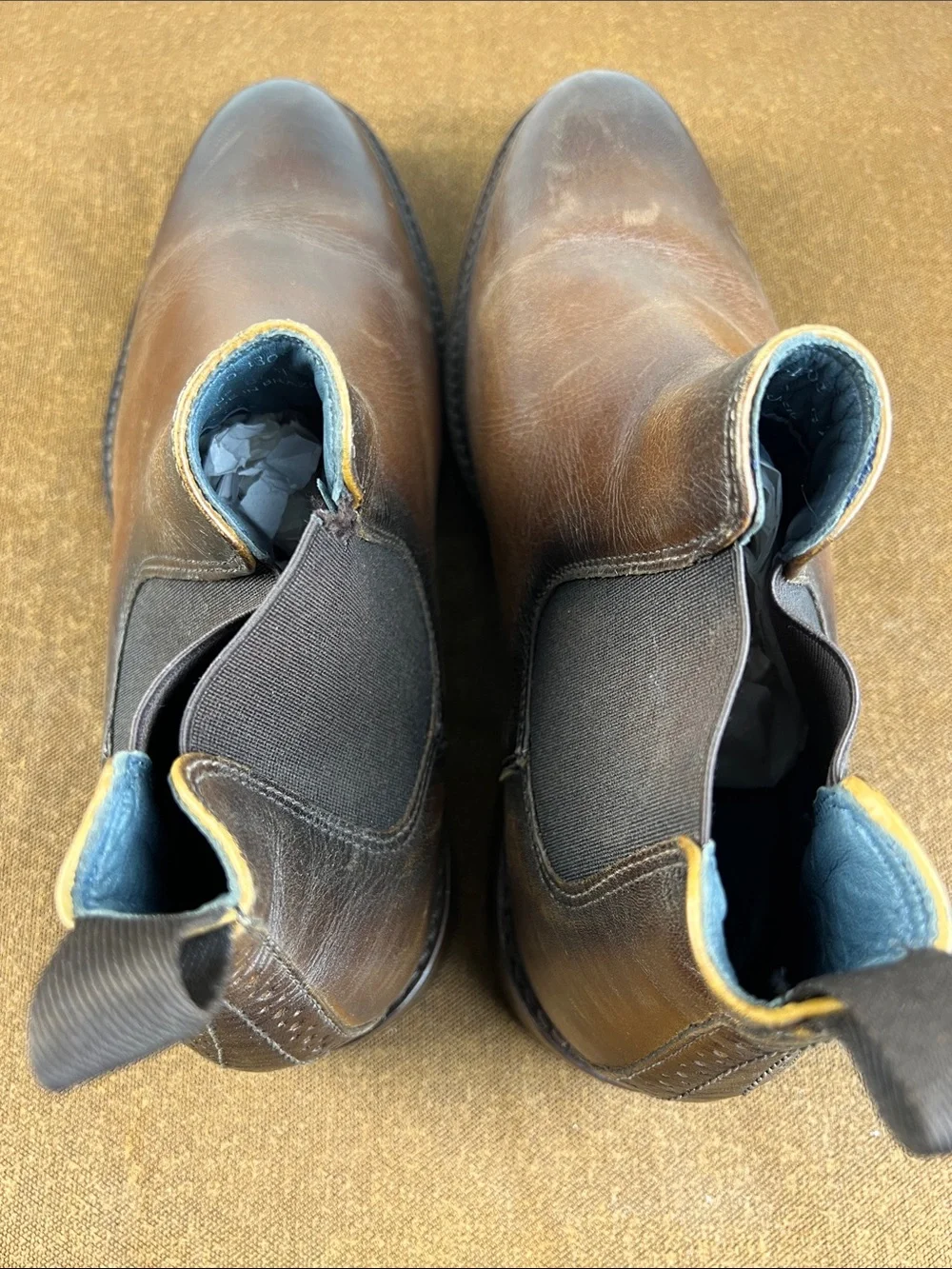 Johnston & Murphy Brown Leather Chukka Boots
